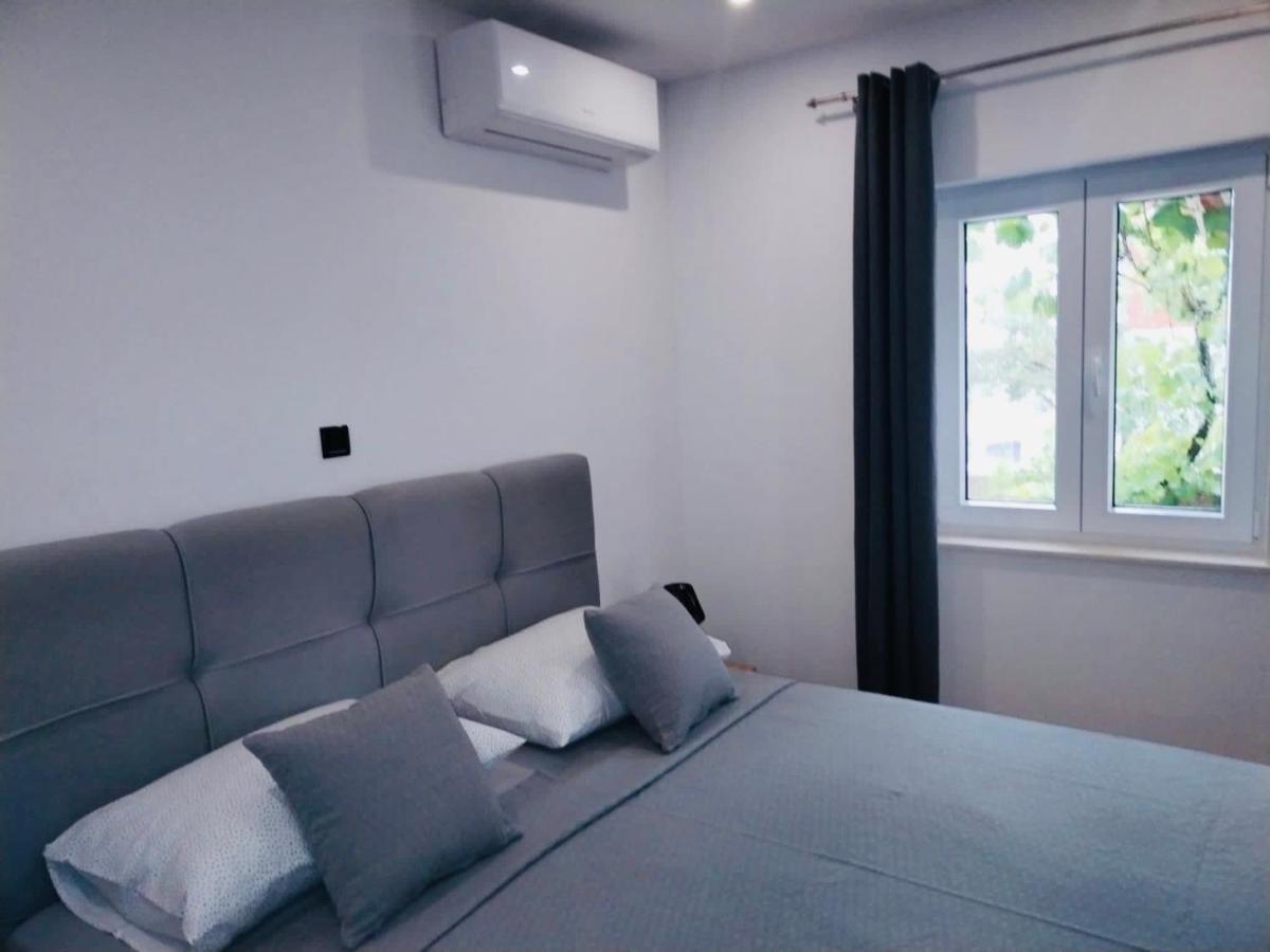 Apartment Aurora Хвар Экстерьер фото