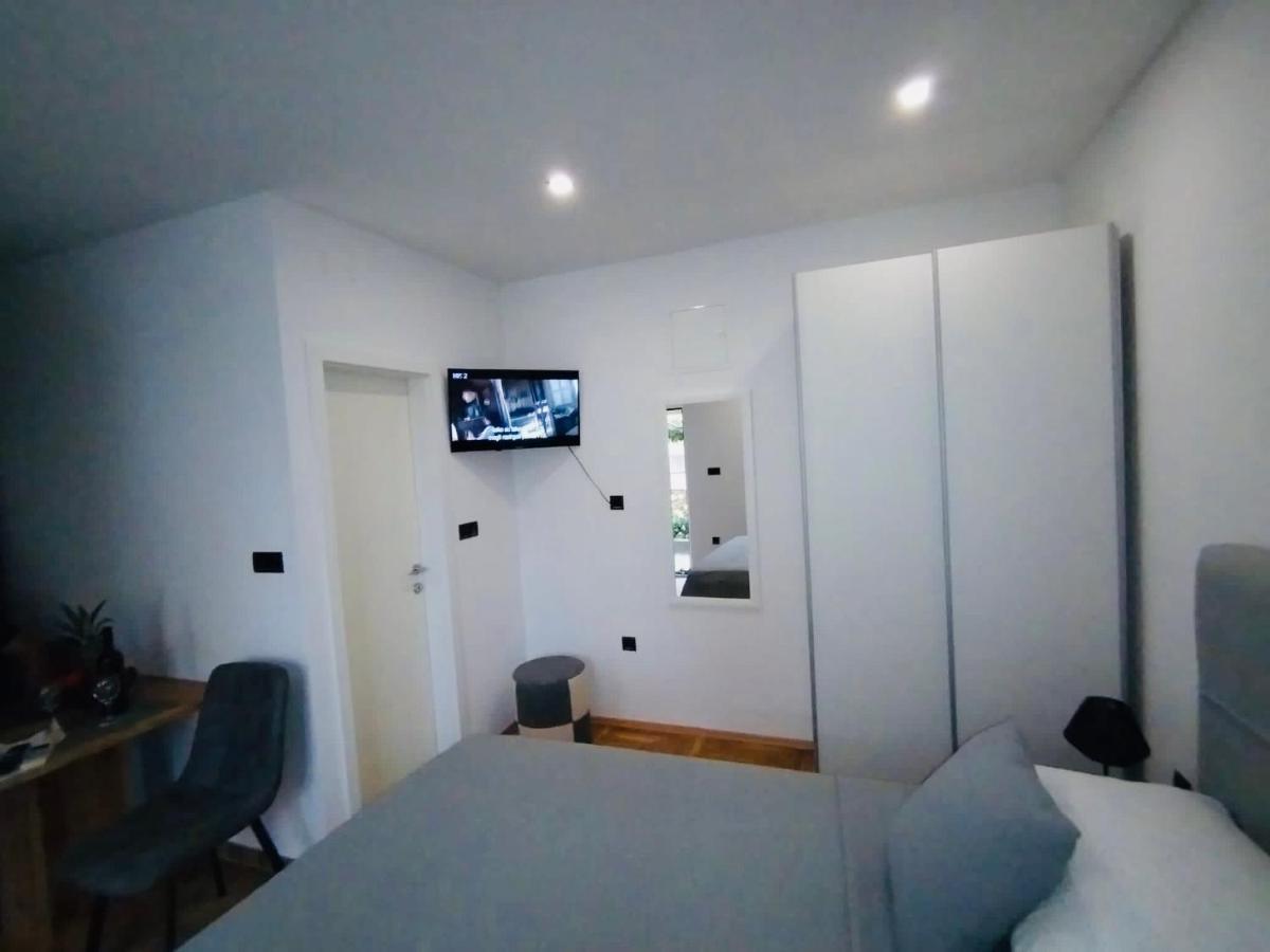 Apartment Aurora Хвар Экстерьер фото